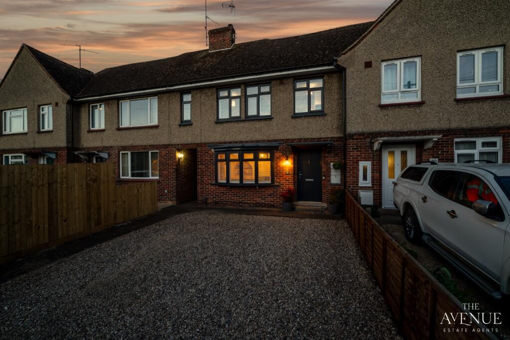 Main image of property: The Hedges, Rushden