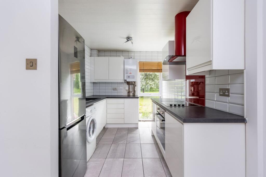 Apartment in Winchester, Hampshire - View 2
