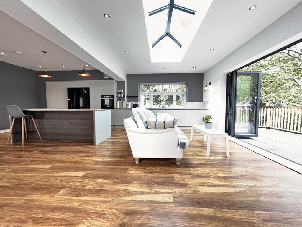Talys, Smallhope Drive, Lanchester, Durham, DH7 photo 2