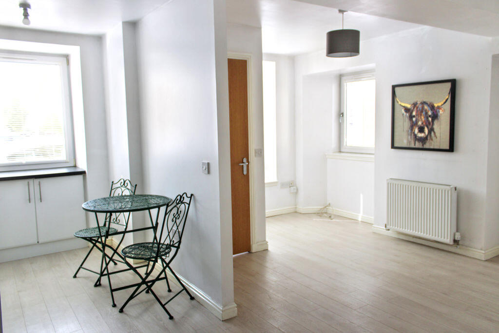 Apartment in Alva, Clackmannanshire - View 2