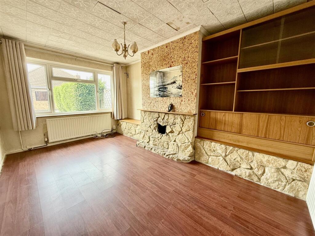 Slade Drive, Swindon photo 2