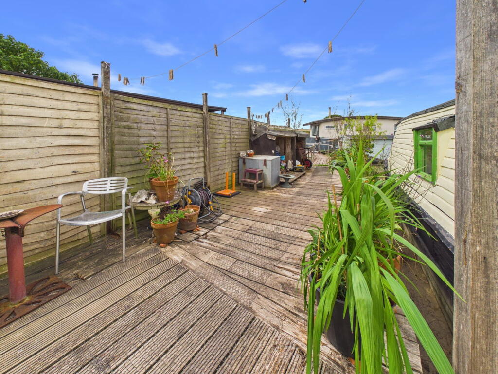 House in Shoreham-by-Sea, Shoreham Beach - View 5