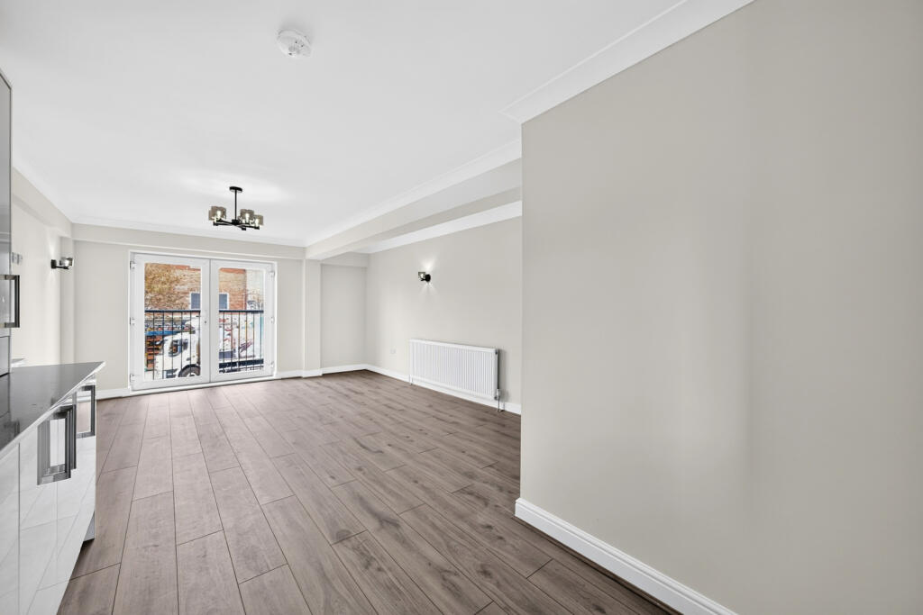 Apartment in London, Plaistow - More