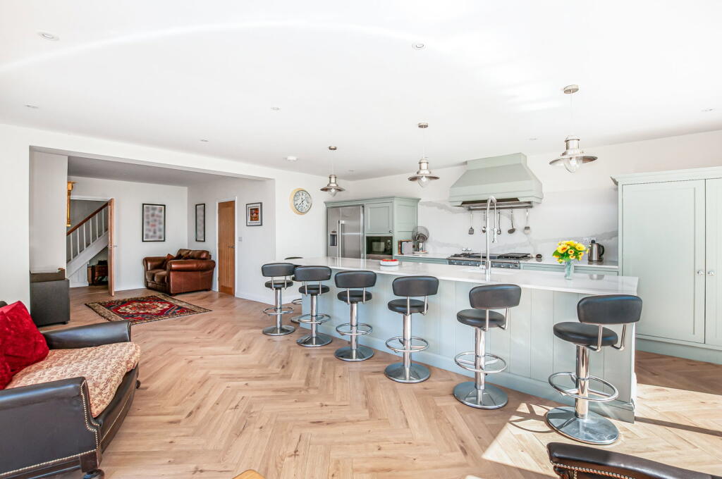House in Doncaster - View 5