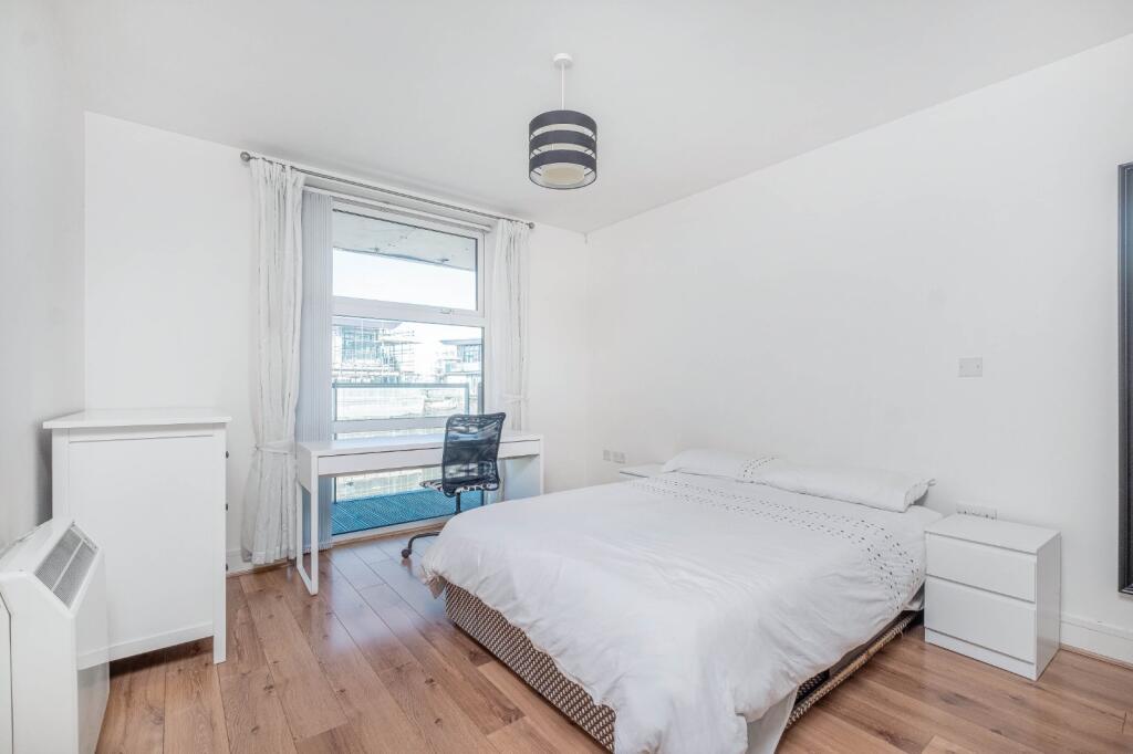 Apartment in London - More