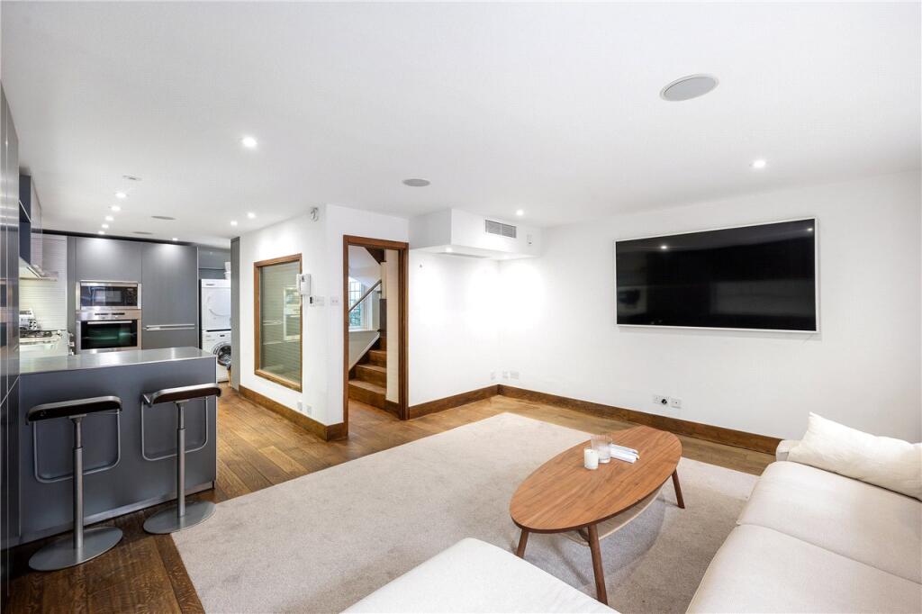 House in London - More
