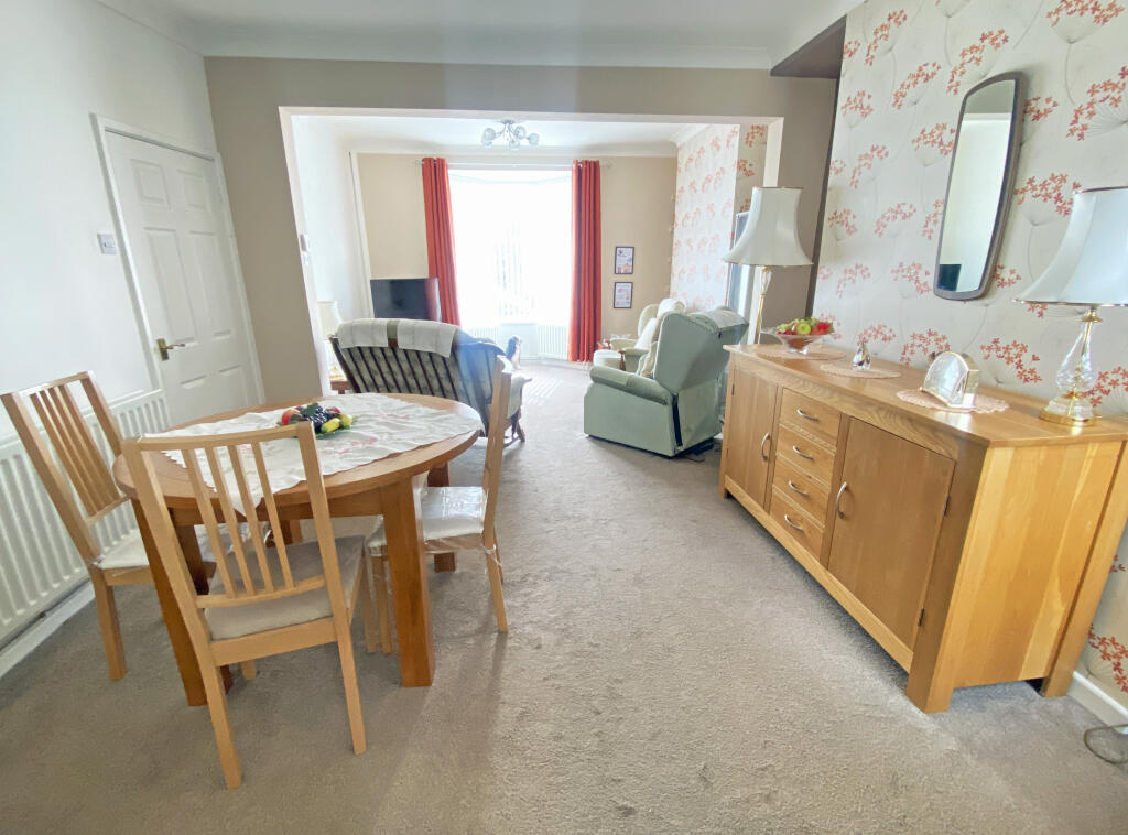 House in Hengoed, Ystrad Mynach, Gelligaer - View 4