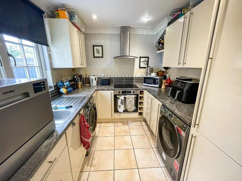House in Ipswich - View 5
