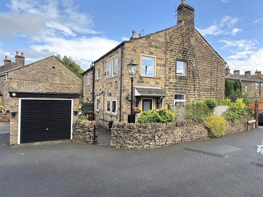 Main image of property: Skipton Road, Steeton