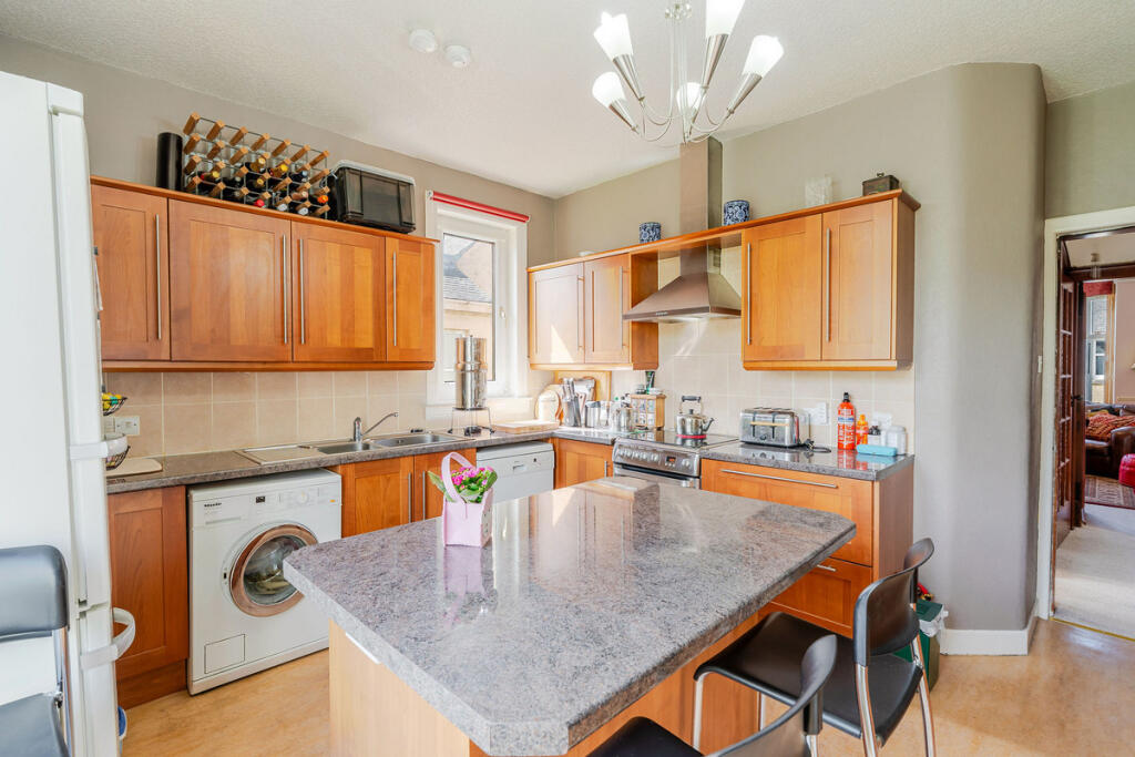 31 Meggetland Terrace, Edinburgh, EH14 photo 3
