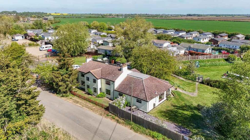 Main image of property: E-619820 - Lazy Otter, Cambridge Road, Ely CB6 3LU
