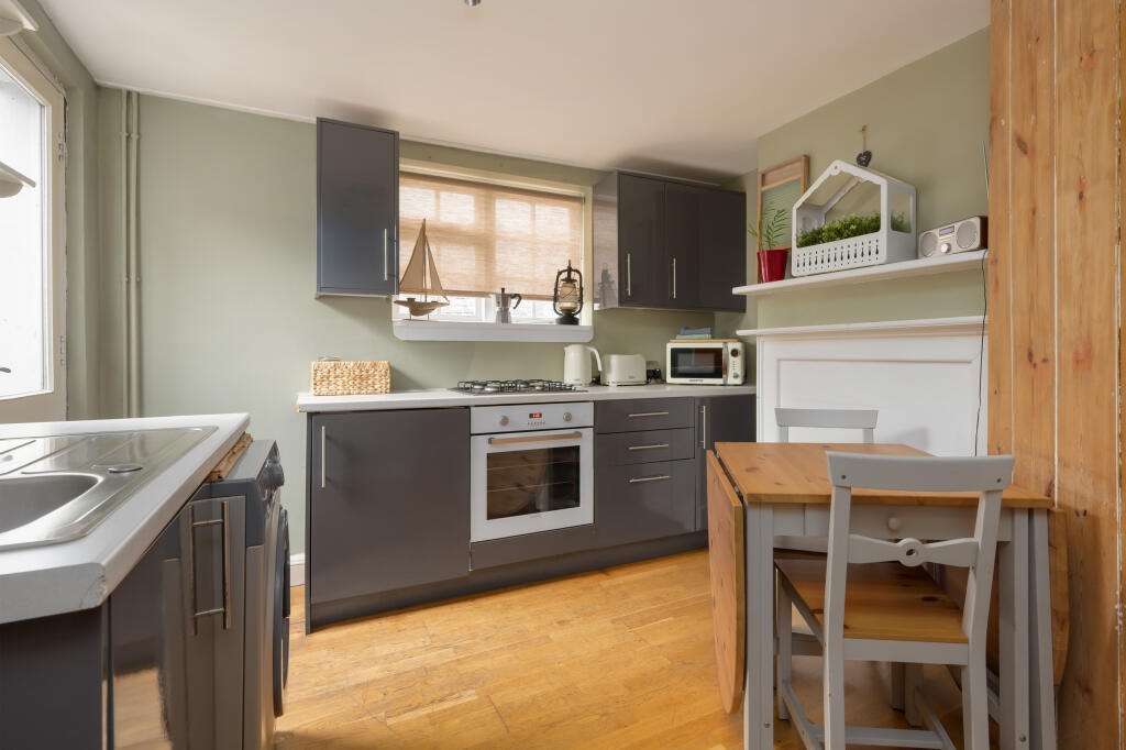 House in Whitstable, Lower Island - View 2