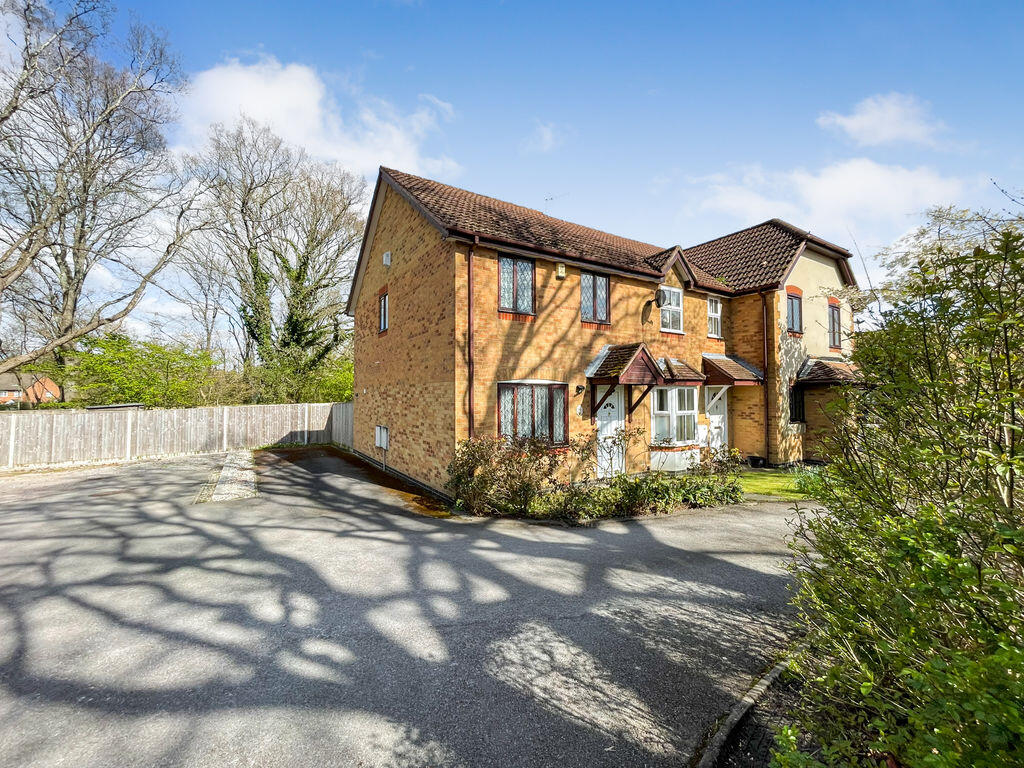 3-bed semi-detached on Martley Gardens, Grange Park, Hedge End, SO30, £300,000