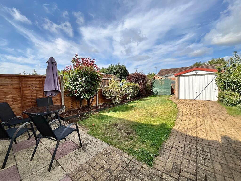 House in Stoke-on-Trent - View 4