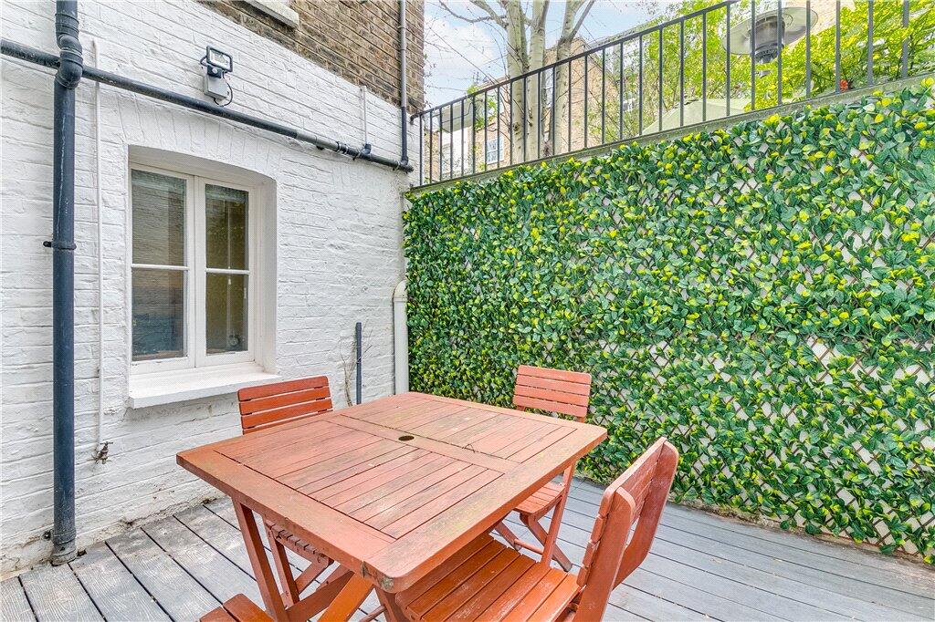 Apartment in London - View 2