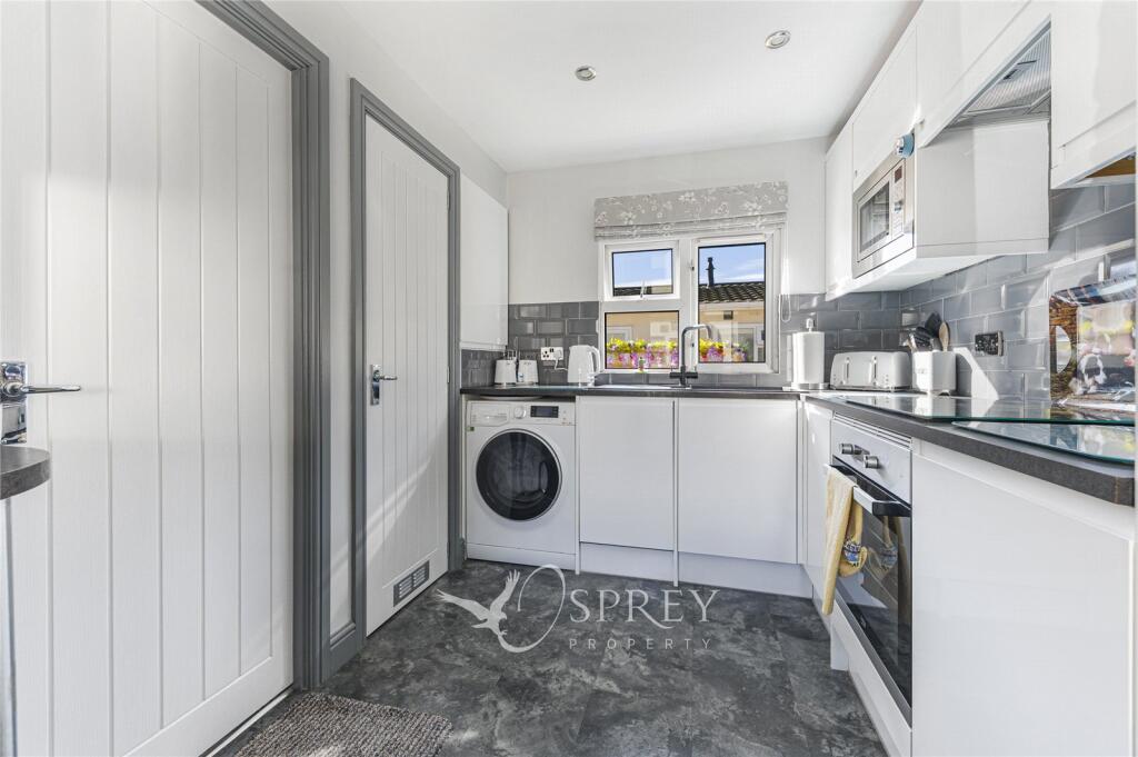 Nevada Park, Park Avenue, Melton Mowbray - More