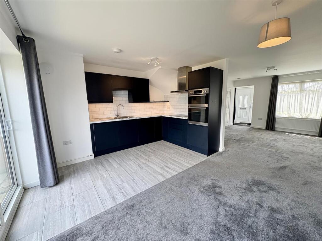 House in Eastbourne, Willingdon and Jevington - View 4