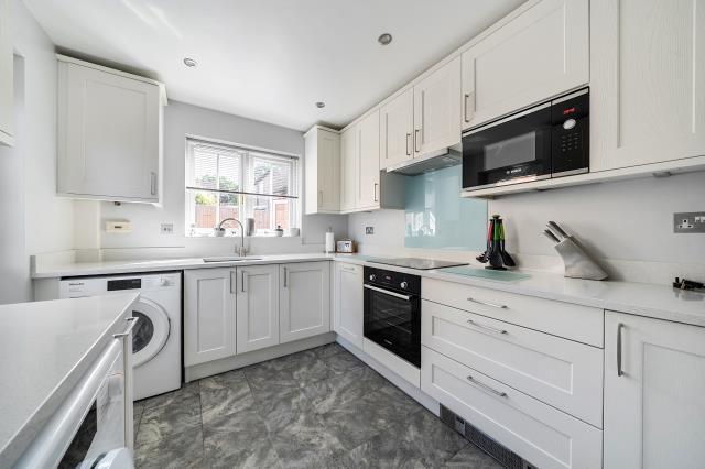House in Thatcham, Colthrop - View 2