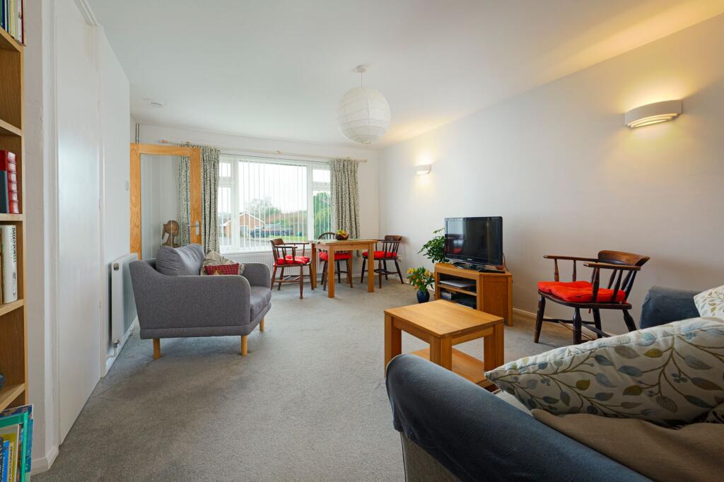 Hogben Close, Lyminge, CT18 photo 5