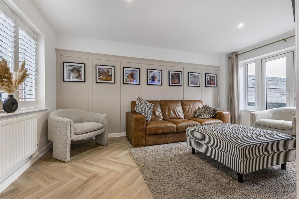 House in Tonbridge and Malling, Isles Quarry West, Borough Green - View 3