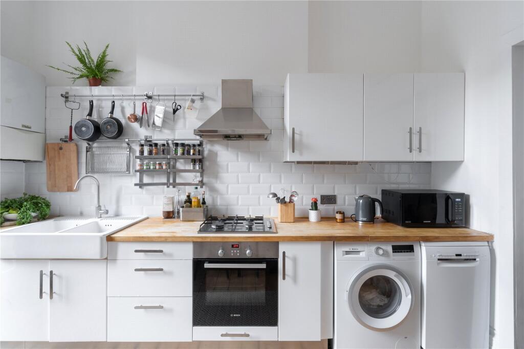 Apartment in London - View 4