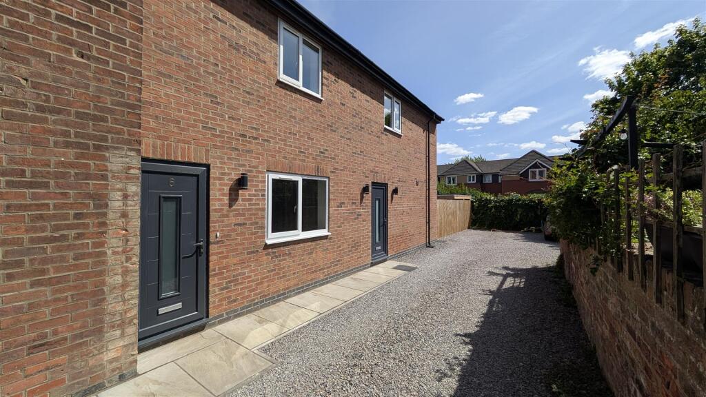Apartment in York, Holgate - View 2