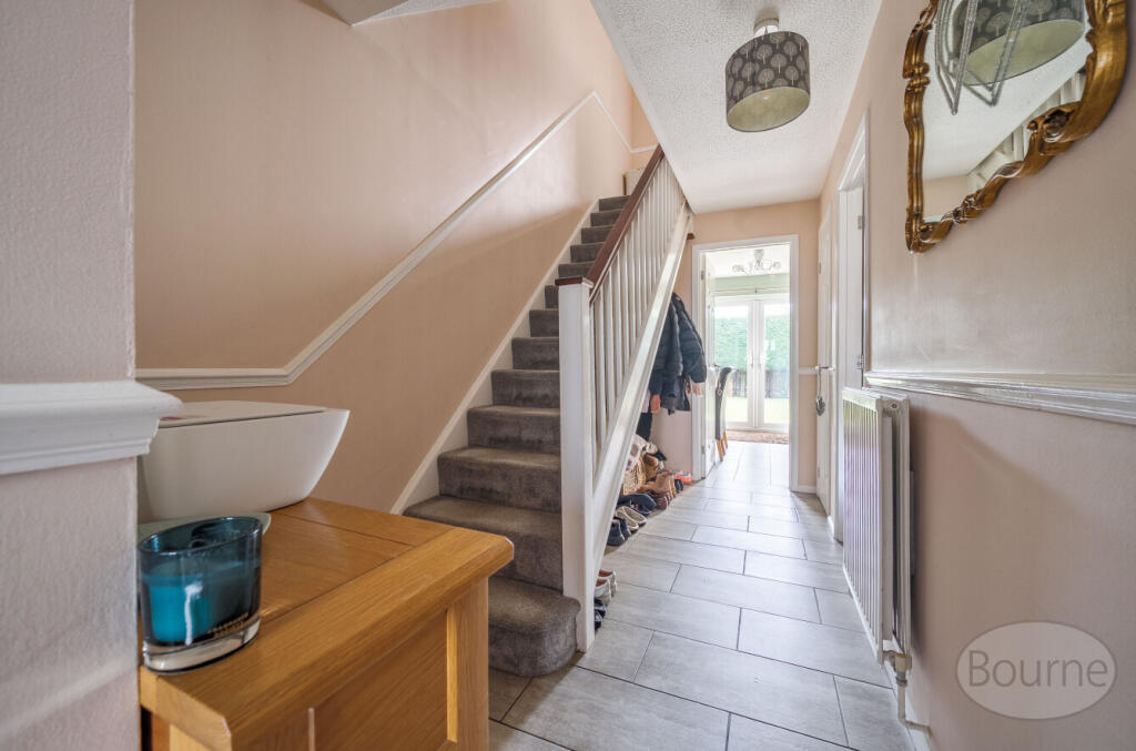 House in Guildford, Surrey - View 5
