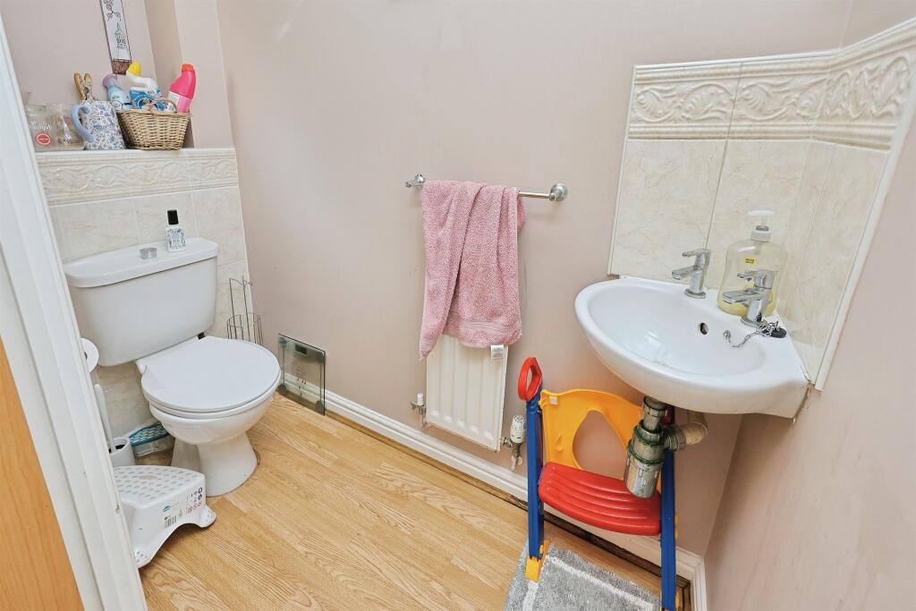 House in Breckland, Toftwood, Dereham - More
