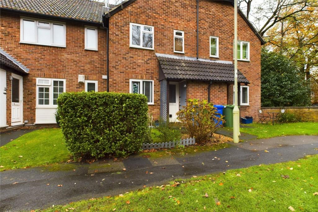 Main image of property: Vesey Close, Farnborough, Hampshire, GU14