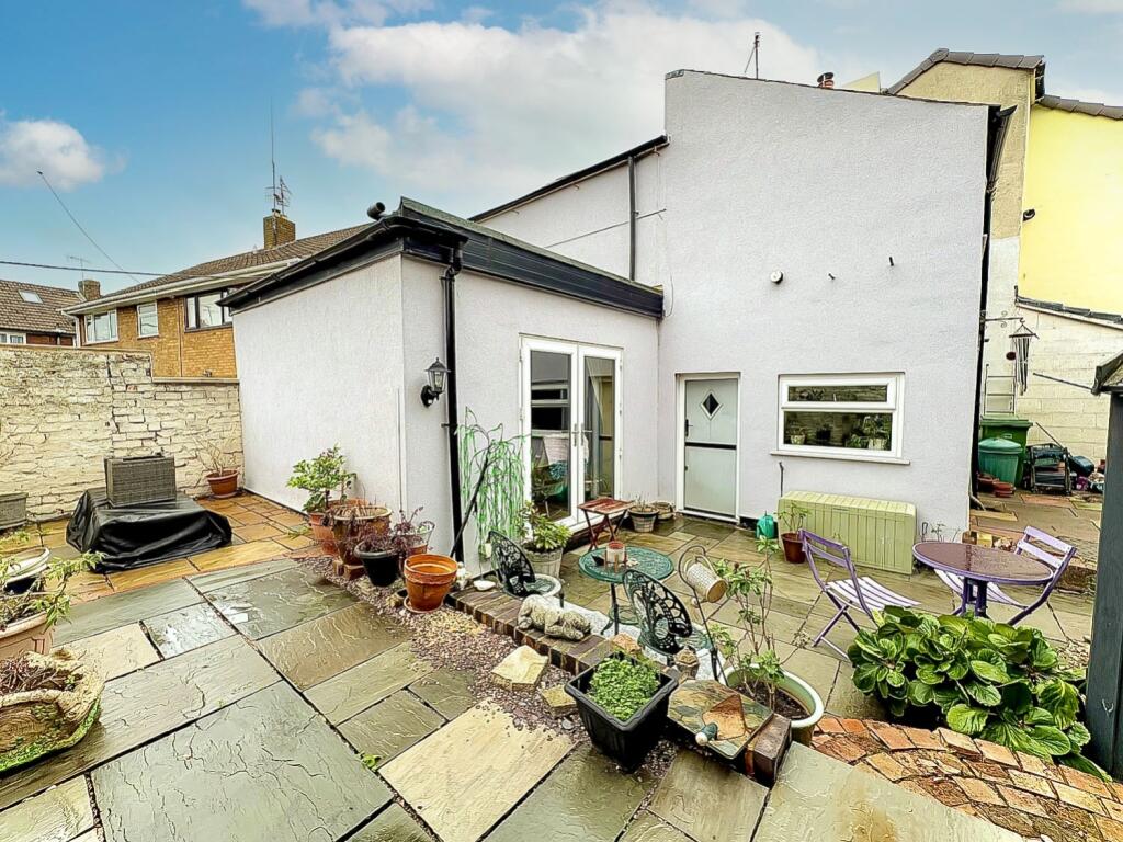 Chapel Walk, Lower Gornal, DY3 photo 2