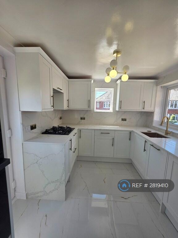 Additional image 8 of Highfield Road, Yeovil, BA21