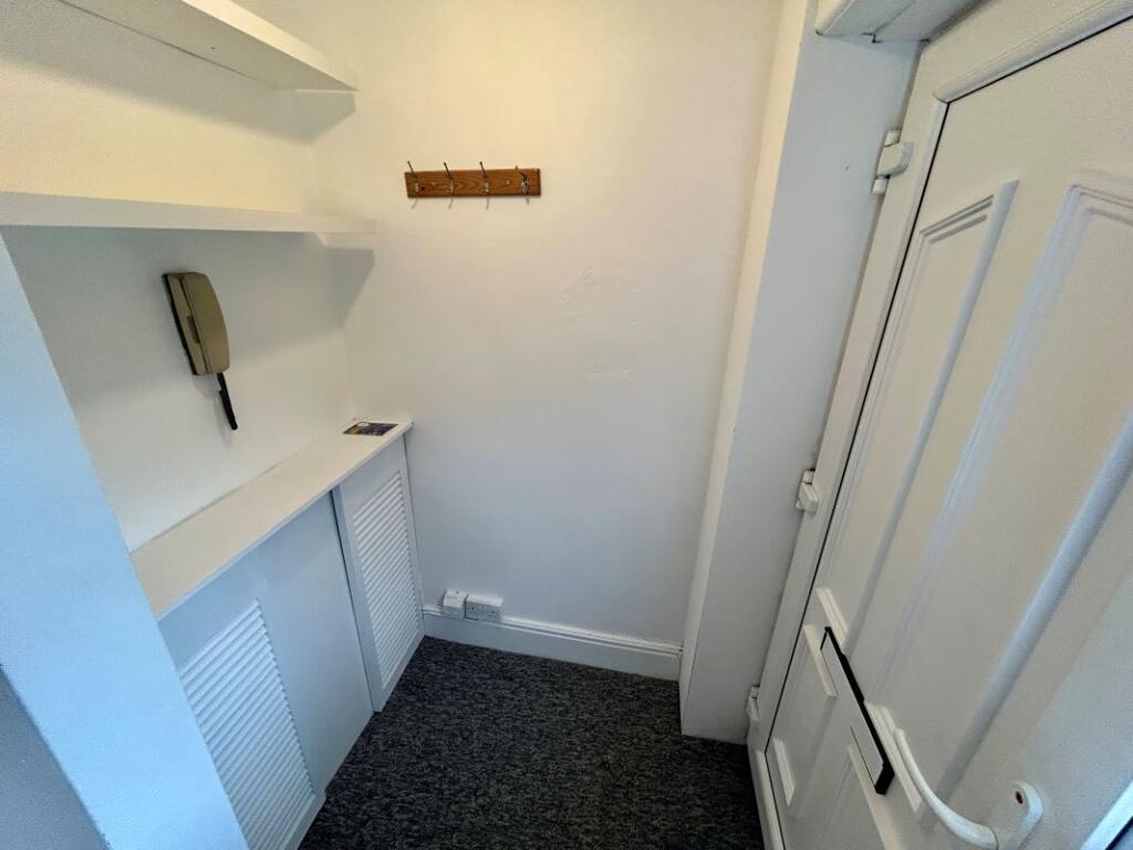 Apartment in Bournemouth, Boscombe - More