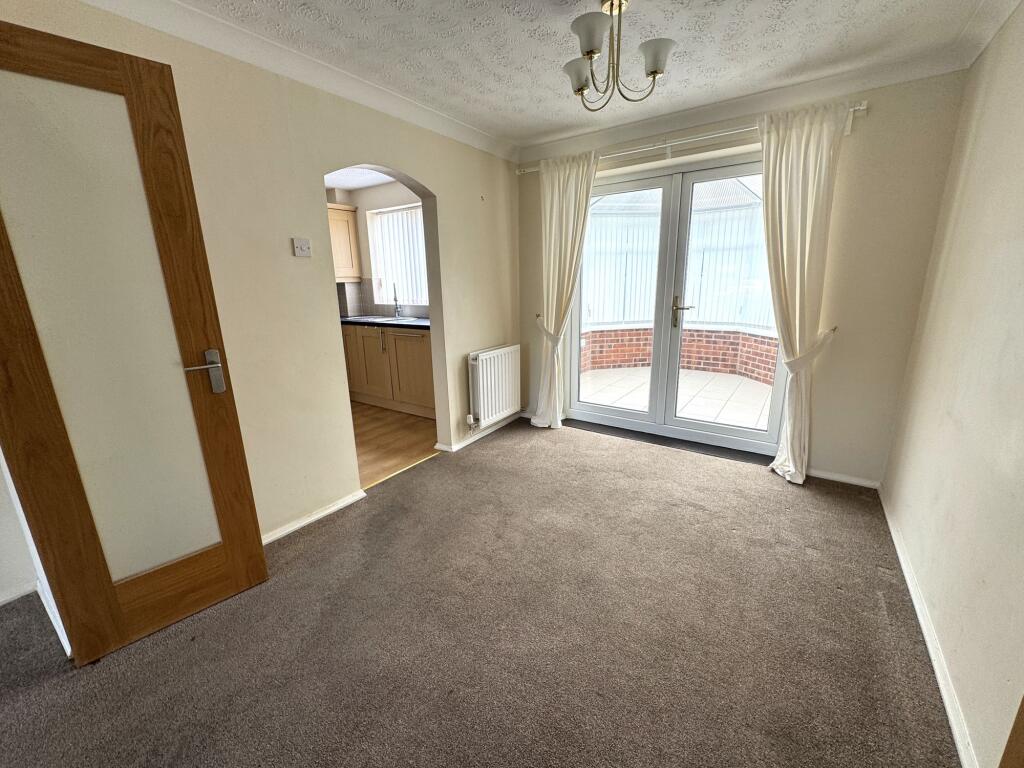 Longbow Close, Stretton, DE13 photo 4