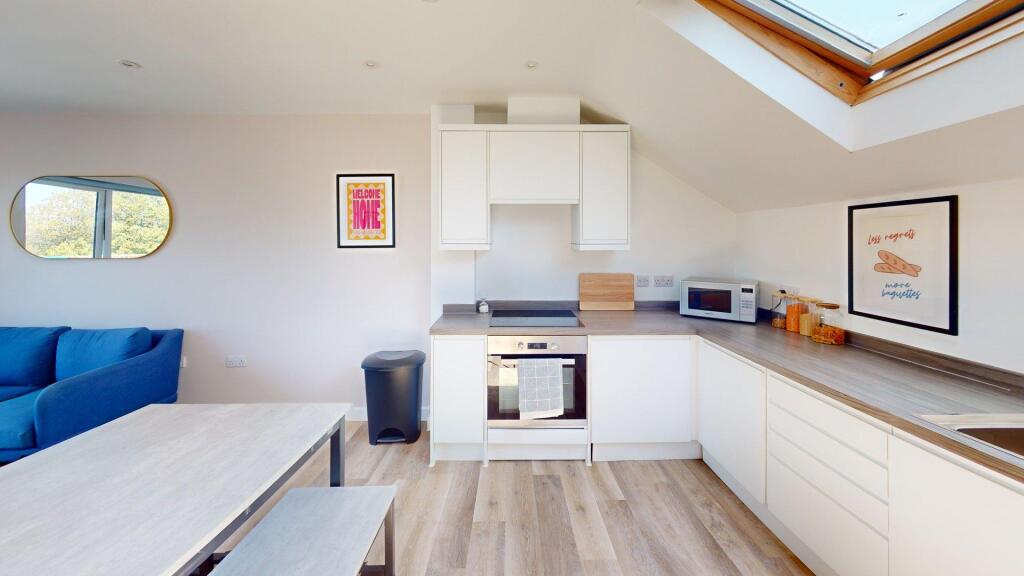 Apartment in Truro - View 4