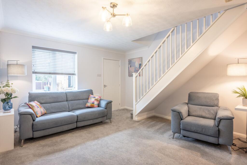 The Brambles, Fulwood, Preston, PR2 9LR photo 2