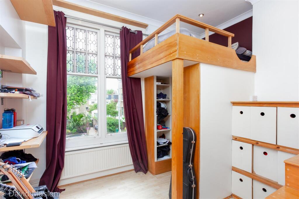 Apartment in Brighton - More