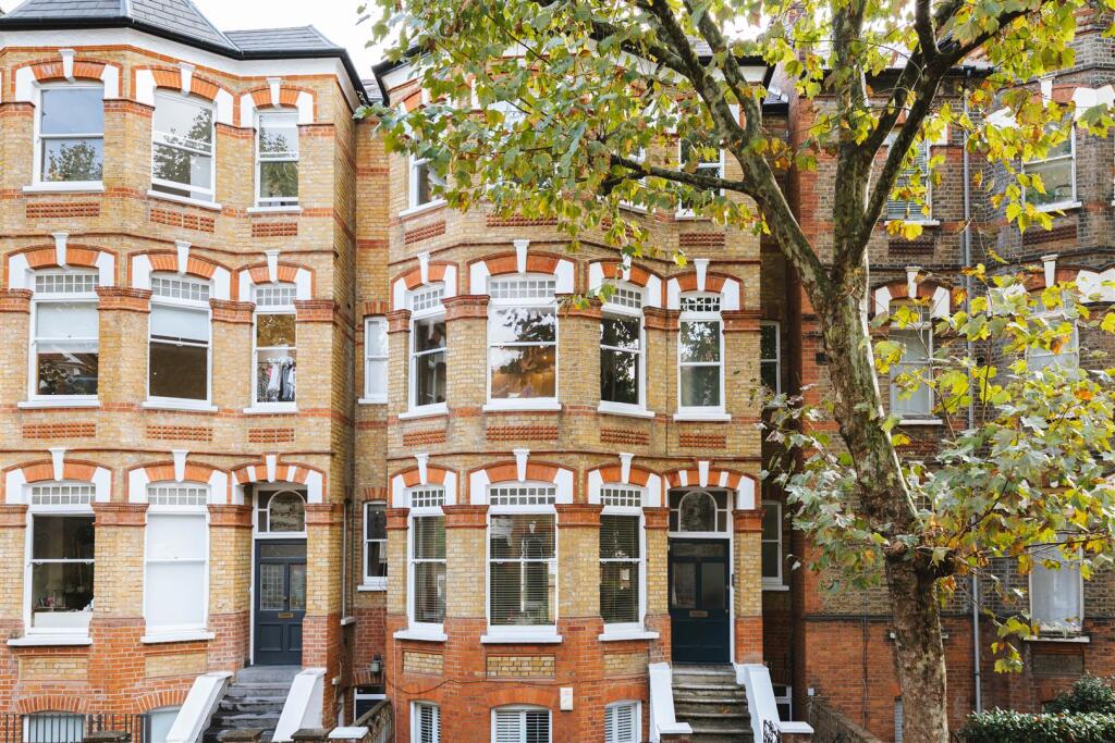 1-bed flat on Aberdeen Road, Islington, £650,000