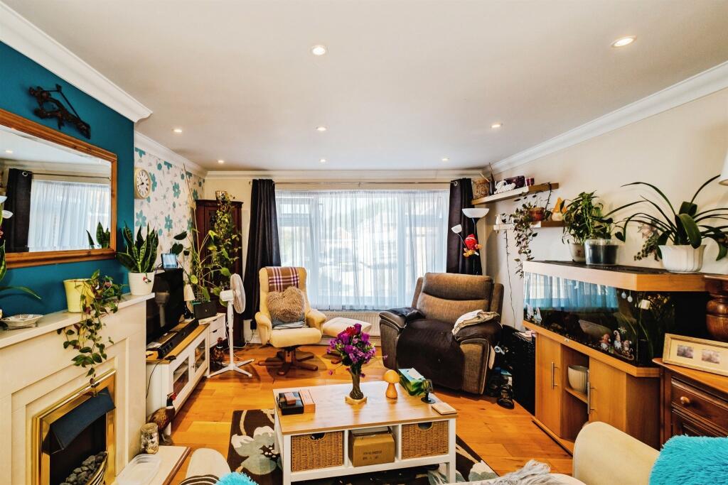 House in Worthing, West Sussex - View 3
