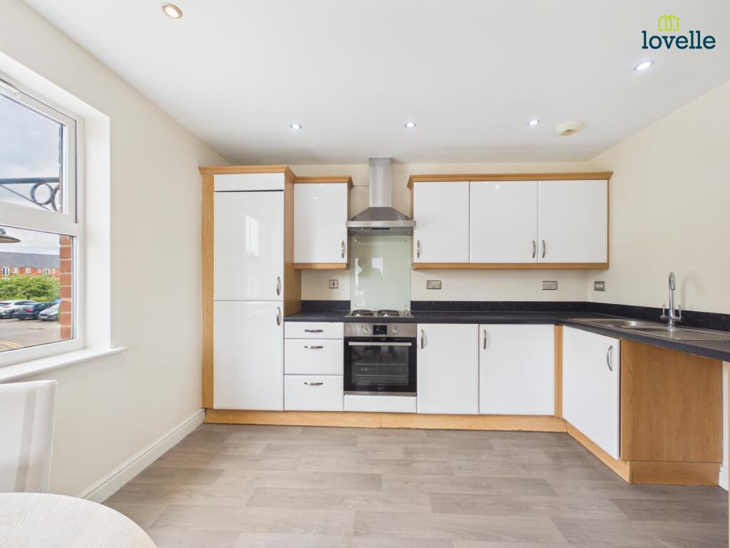 Olsen Rise, Carlton Centre, Lincoln, LN2 - View 2