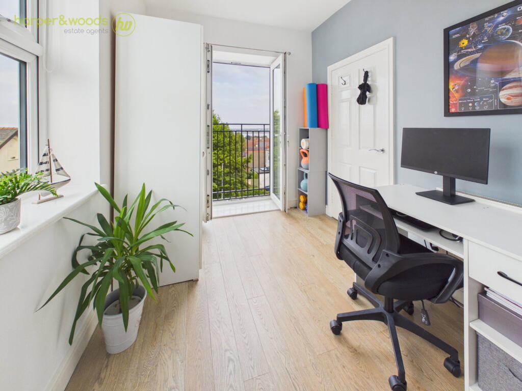 Apartment in Wirral, Liverpool City Region - View 5