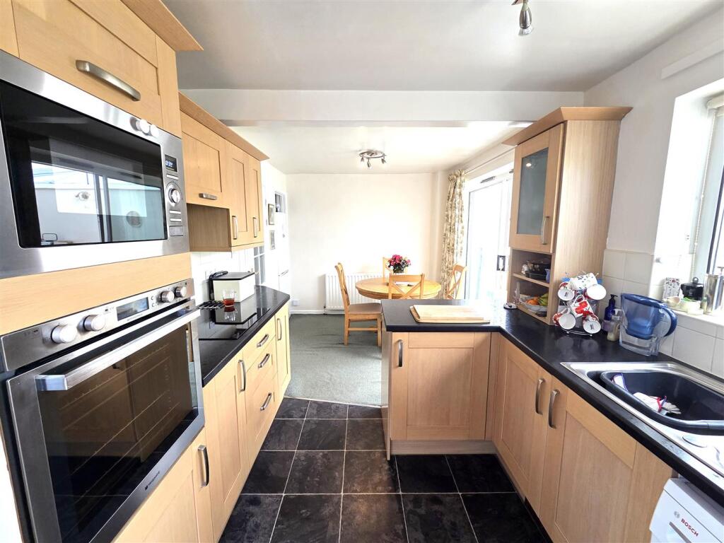 House in Bassetlaw, Tuxford - More