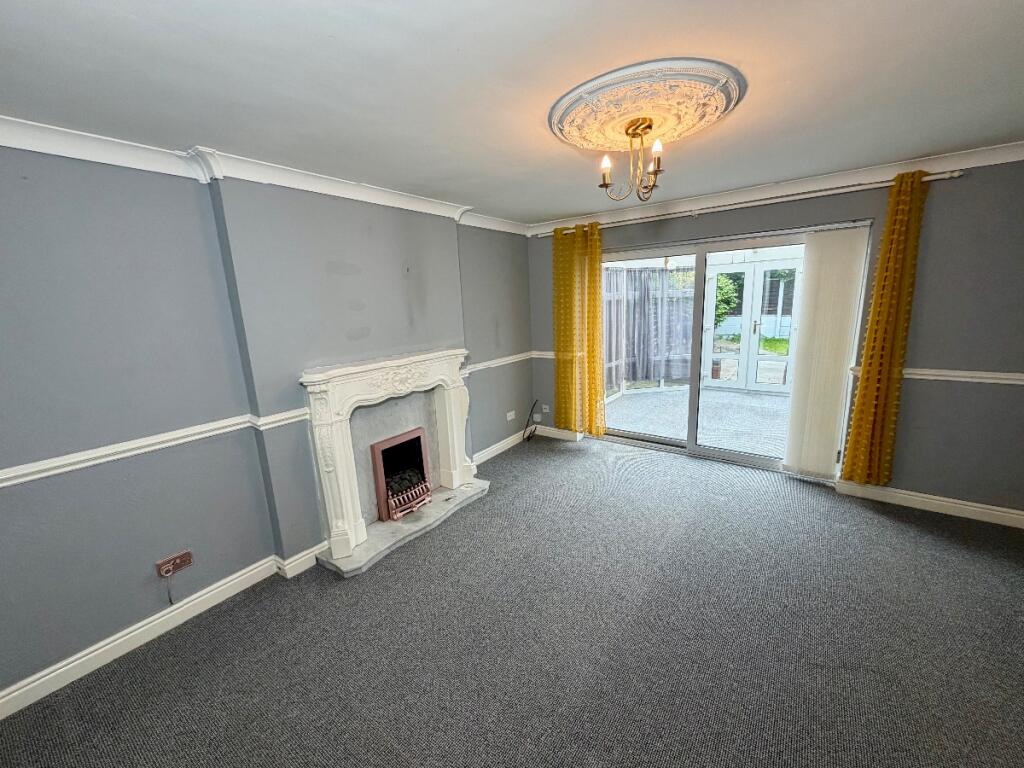High Gates Close, Bewsey, Warrington photo 3