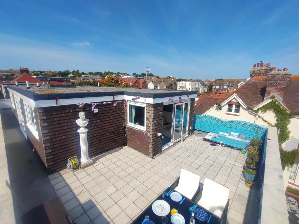 Apartment in Tonbridge - View 4