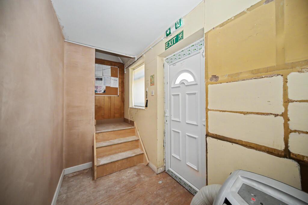 Apartment in Wigan - More