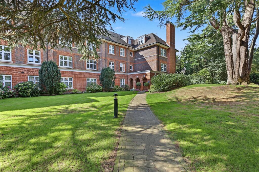 Main image of property: Beaumont Close, London, N2