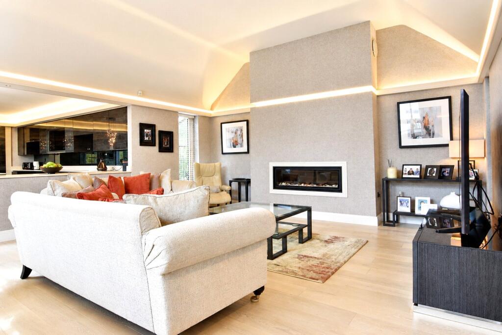 House in Northampton - View 5