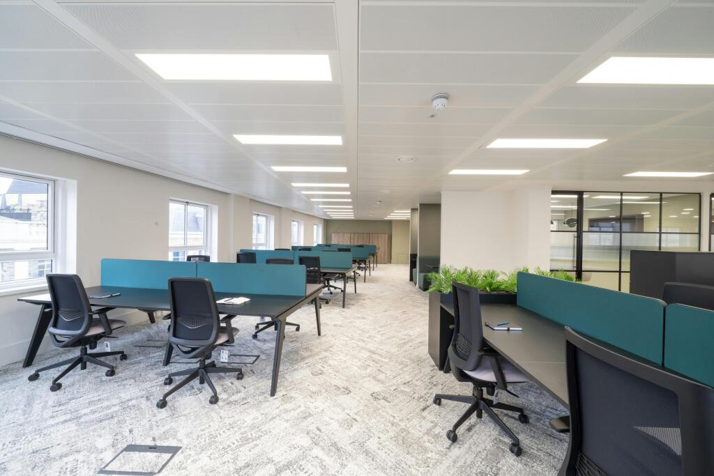 41-44 Great Queen Street_JSP3994_RAW Image.jpg