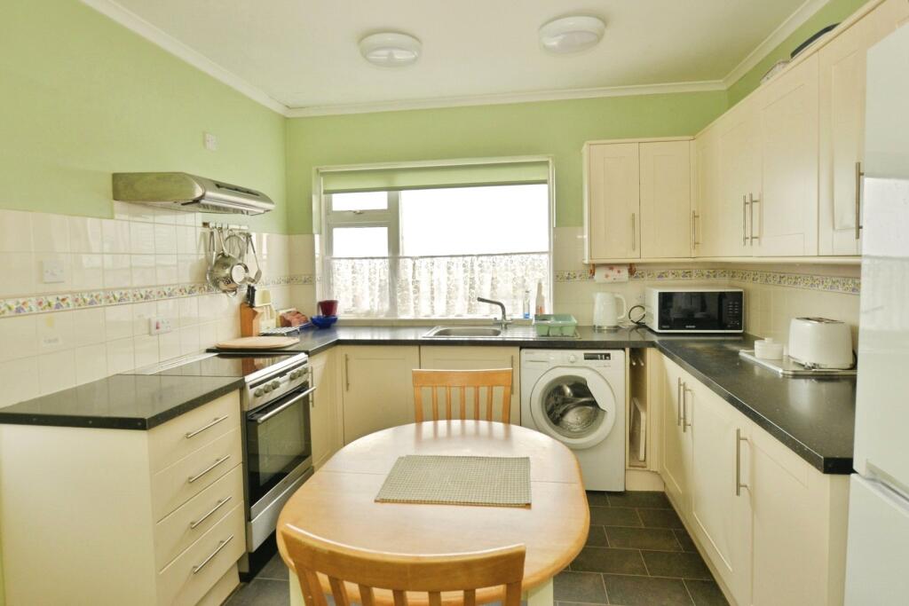 House in Tonbridge - More