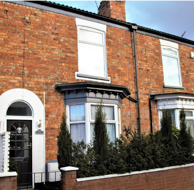 Main image of property: 39 DRAKE STREET , GAINSBOROUGH, DN21 1DF