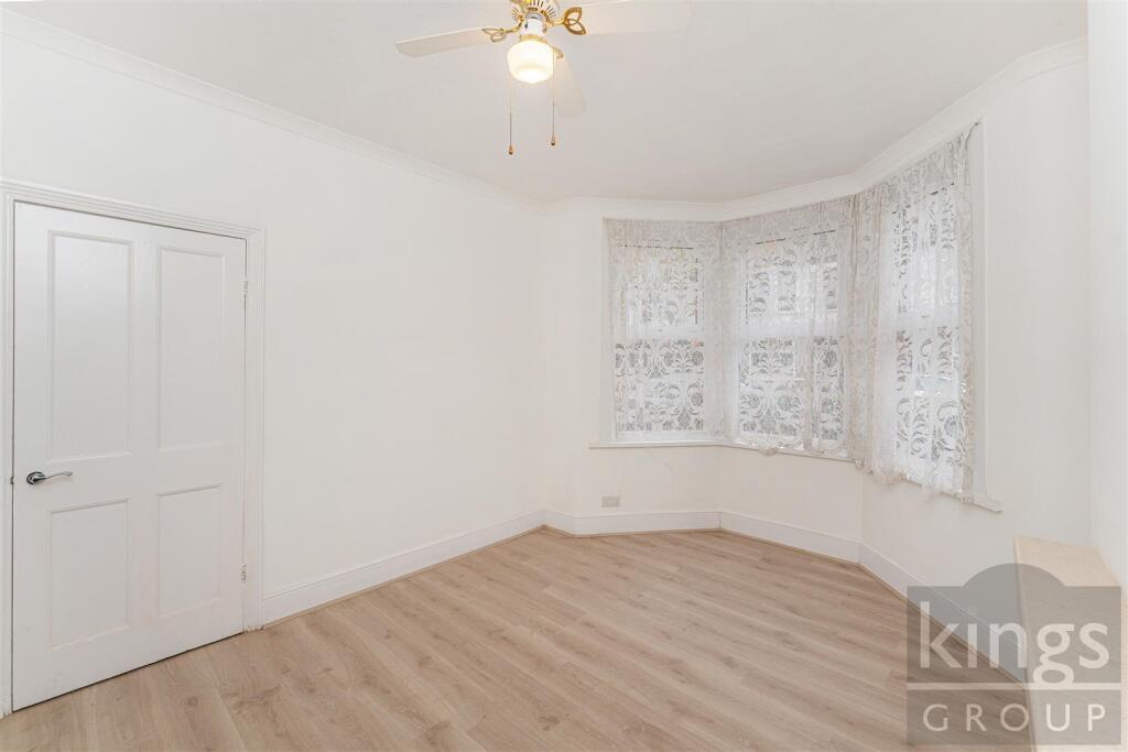 Apartment in London - View 2